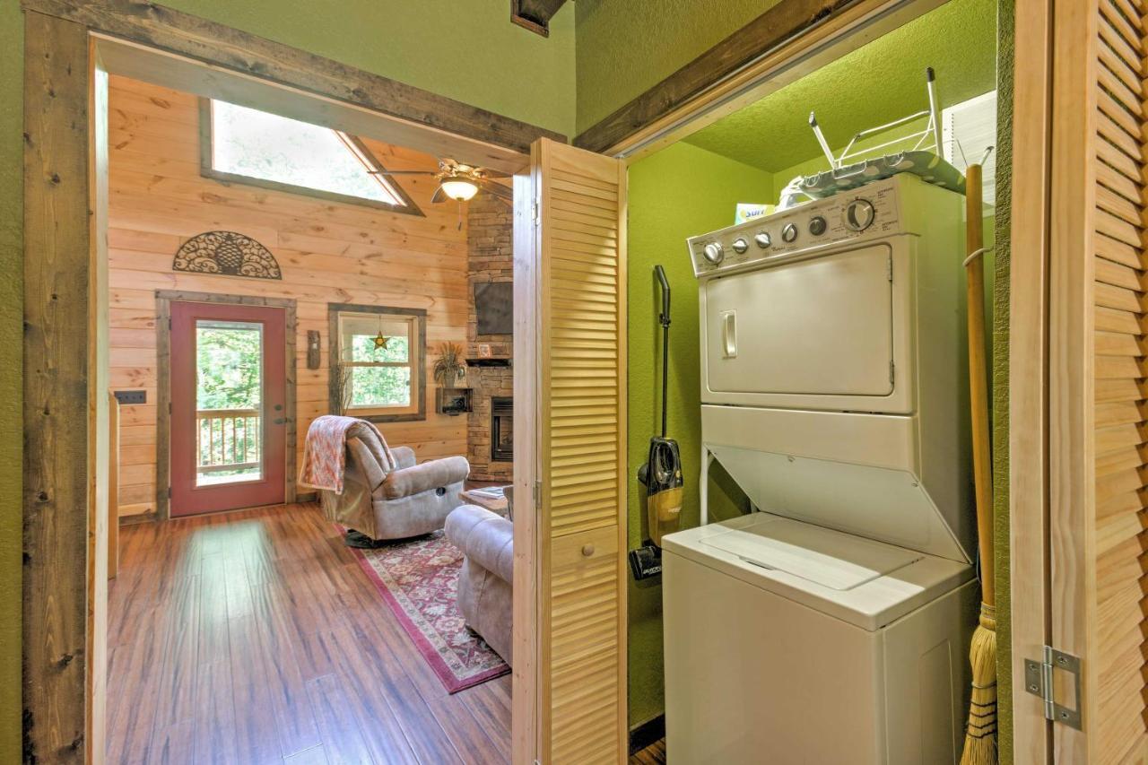 Scenic Fox Ridge Cabin On 4 Acres With Hot Tub! Whittier エクステリア 写真